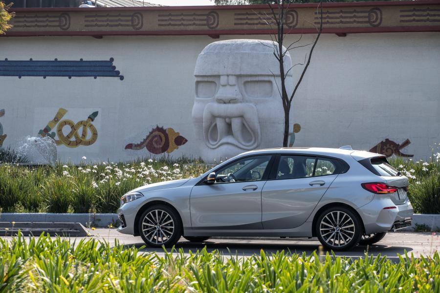  BMW 118i Sportline (F40) 2019 года  (MX) (фото 18 из 31)